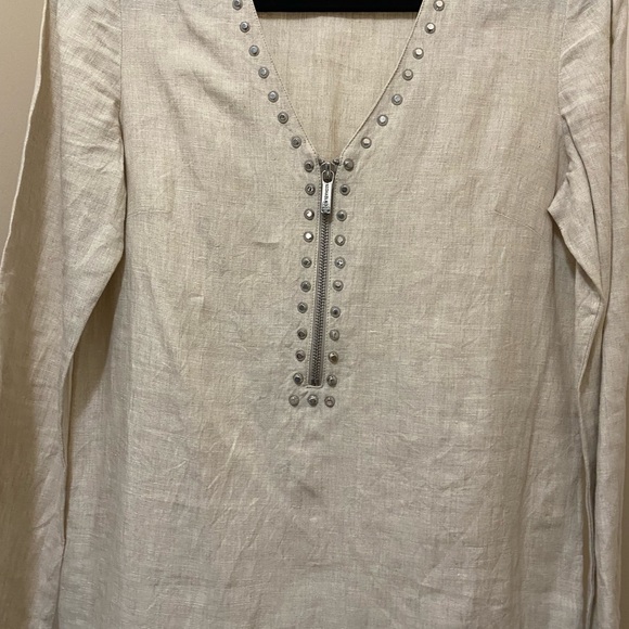 Michael Kors stylish 3/4 length top, Front & side zippers and sleeve zippers . - Picture 1 of 5